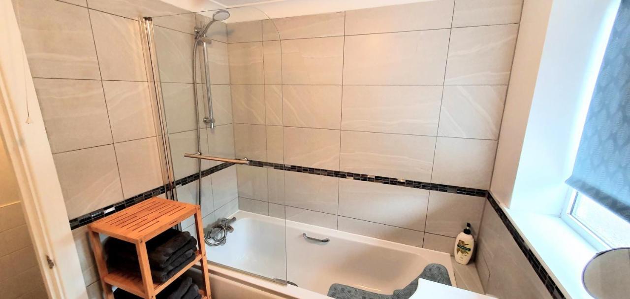 Comfortable Victorian 3 Bedroom Semi-Detached House With Fast Wi-Fi Sittingbourne Exterior foto